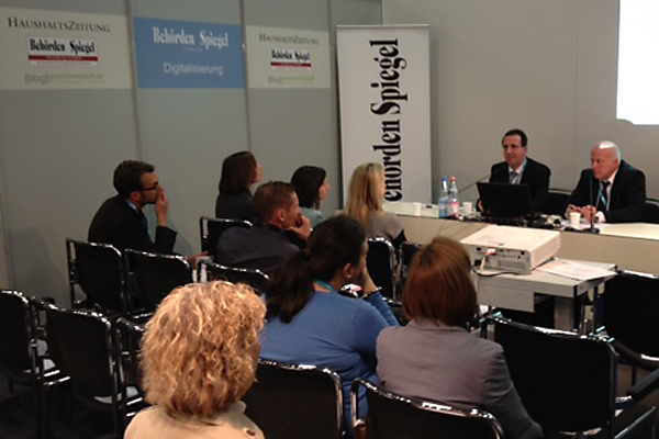 Bild 2: CONET-Kundenvortrag des BMFSFJ im Behörden Spiegel Forum auf Moderner Staat 2012 Bild 2: CONET-Kundenvortrag des BMFSFJ im Behörden Spiegel Forum auf Moderner Staat 2012