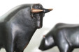 Image: Bull and bear, symbolizing the Frankfurt Stock Exchange