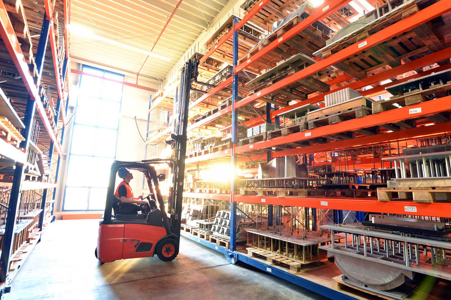 Leistungsstarke SAP Logistik: Steuerung von Waren- und Informationsflüssen Leistungsstarke SAP Logistik: Steuerung von Waren- und Informationsflüssen