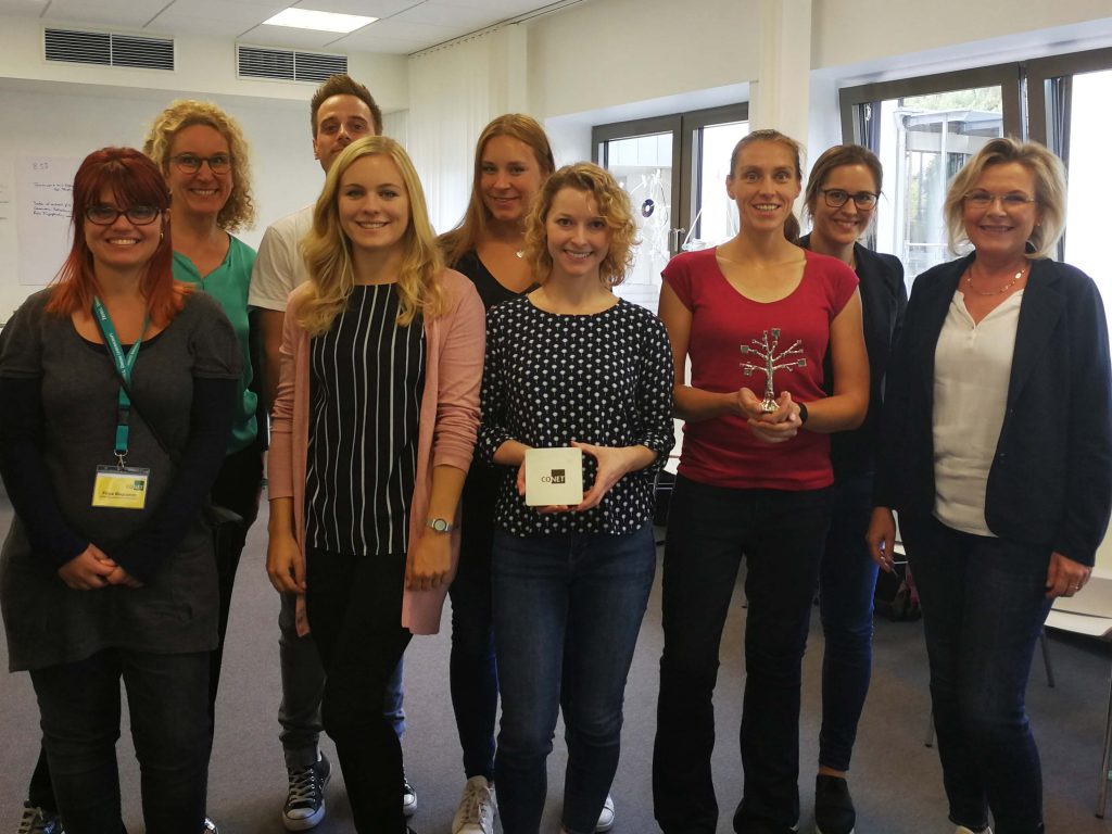 Gemeinsam mit CEO Anke Höfer (rechts) beim CONET-LIFE-Workshop